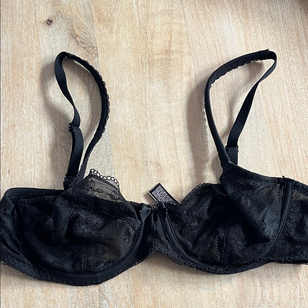 Victoria's Secret Black Lace Underwire Bra